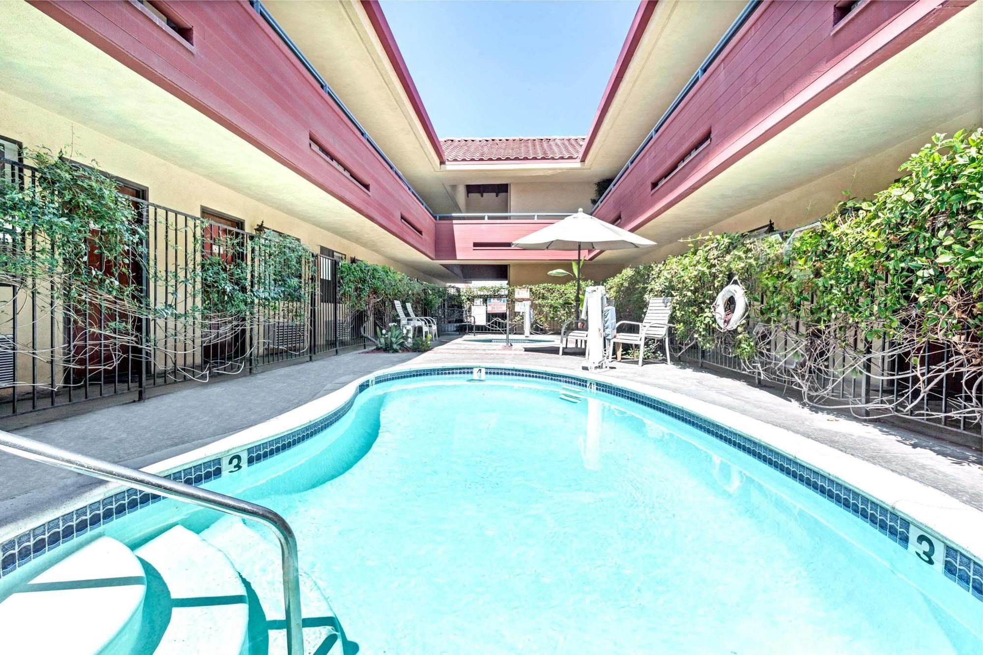 Vantage Point Inn - Woodland Hills Los Angeles Extérieur photo
